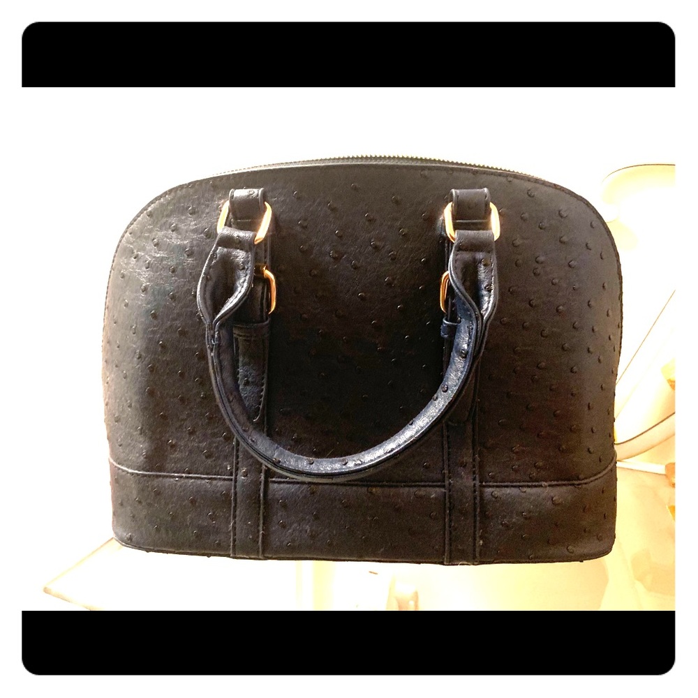 Adorable top handle leather bag!